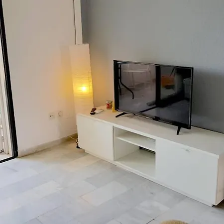 Big Sur - Acogedor Apartamento Con Piscina & Jardin Daire